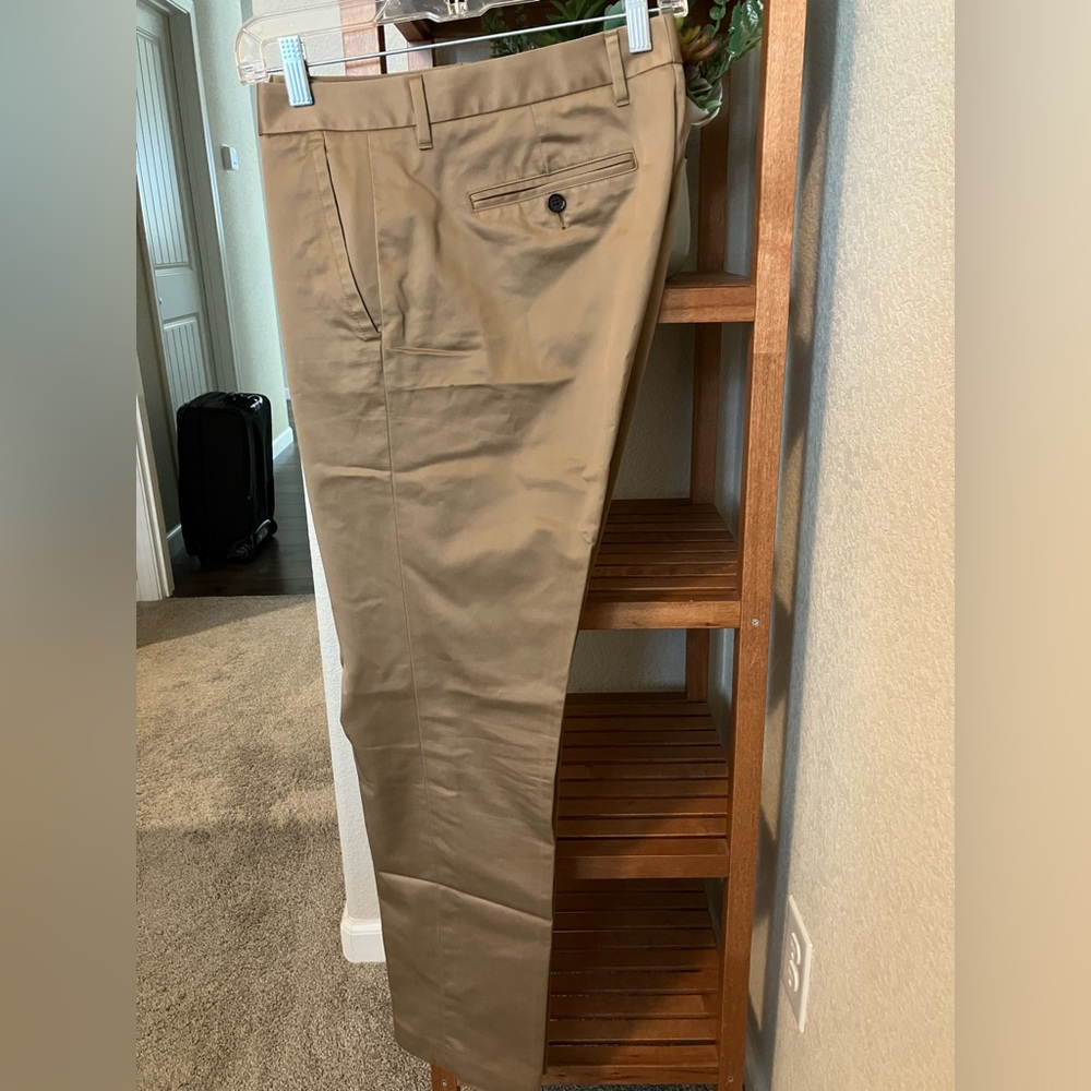 Bonobos Weekday Warrior slim straight dress pants Thursday cafe